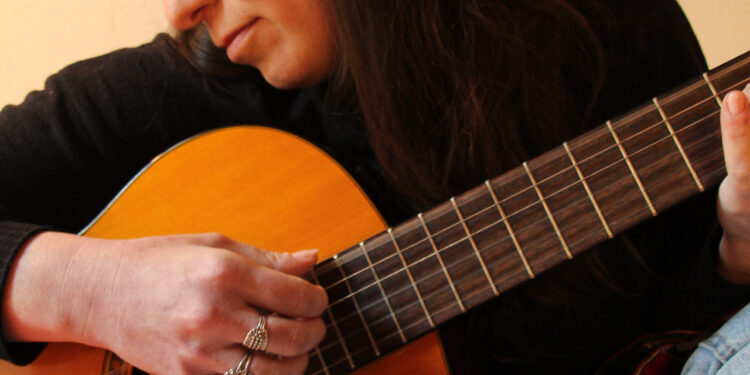 Musica, “Via Giardini” è il nuovo album della cagliaritana Chiara Effe