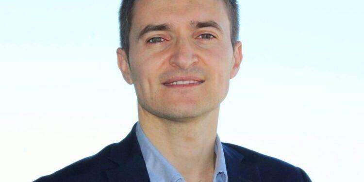 Ciusa (M5s) denuncia: “Turismo, le luci e le ombre della Sardegna”