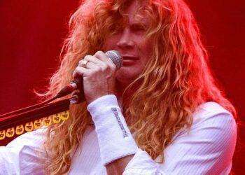 Musica, il leader dei Megadeth, Dave Mustaine ferma il concerto per difendere un fan dalla security
