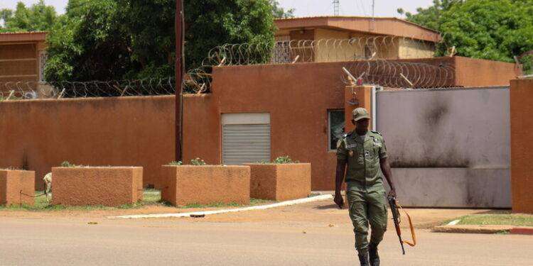 Niger, Giunta militare accusa Francia “prepara aggressione”
