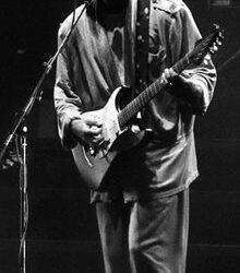 Jack Sonni, morto il chitarrista dei Dire Straits: aveva 68 anni. Il lutto sui social della band