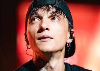 Sarà Ultimo il cantante che suonerà al Capodanno di Cagliari? e il bando?