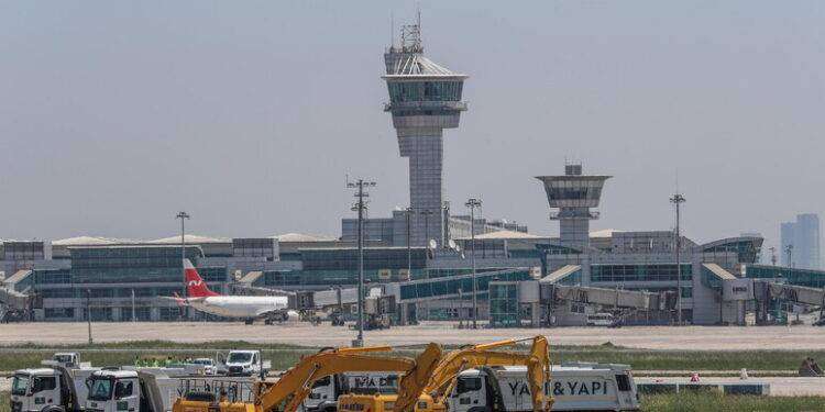 Turchia: cadavere nel carrello di un volo da Amsterdam