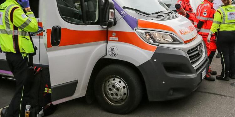 23enne pestato a sangue in strada: è gravissimo