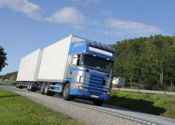 Sicilia e Sardegna, mobilitazione degli autotrasportatori