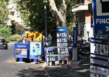Caro carburanti, autotrasportatori sardi sul piede di guerra