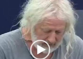 “Julian Assange è imprigionato in un carcere di massima sicurezza per aver detto la verità sui crimini di guerra degli Stati Uniti”