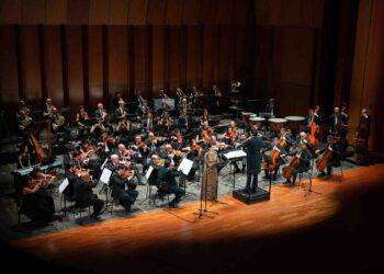 Sassari, grande successo e platea sold out per l’enteprima della stagione lirica 2023 del De Carolis