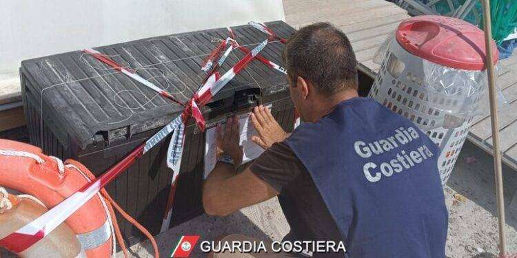 Circa 260 mq di spiaggia occupata abusivamente ad Alghero