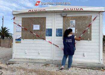 Sequestrato un bar abusivo sulla spiaggia ad Alghero