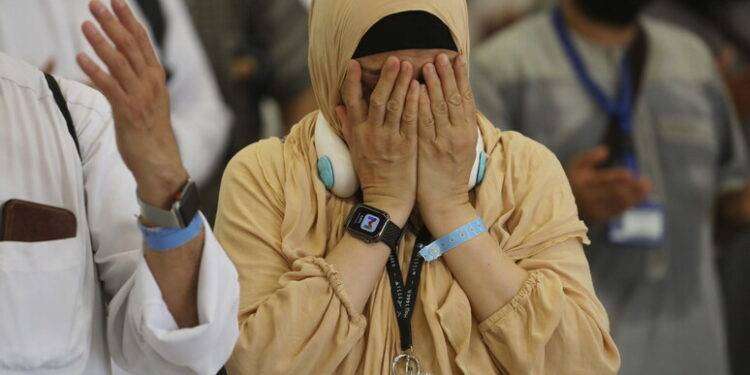 Shock Gb, imam a Birmingham insegna come si lapidano le adultere