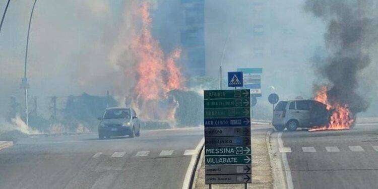 Incendi, Sicilia sotto l’assalto delle fiamme