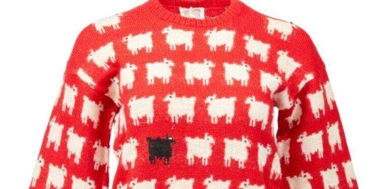 Il maglione della ‘pecora nera’ di Lady D vola all’asta