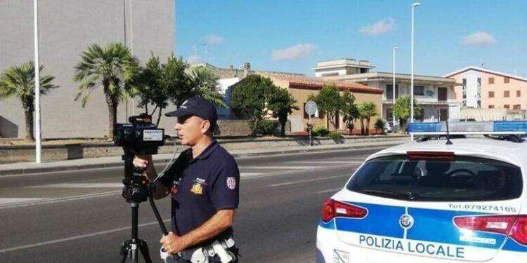 Velocità elevate, 420 violazioni e 21 patenti ritirate a Sassari