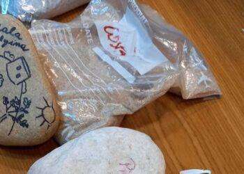 Tornano in spiagge Muravera 200kg di sabbia e ciottoli rubati