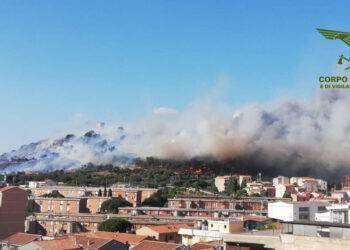 Fiamme nel Parco di San Michele a Cagliari, arrestato un 50enne