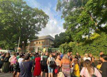 Scuola, tornano in classe anche i bambini di via Stoccolma