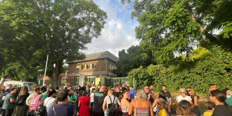 Scuola, tornano in classe anche i bambini di via Stoccolma