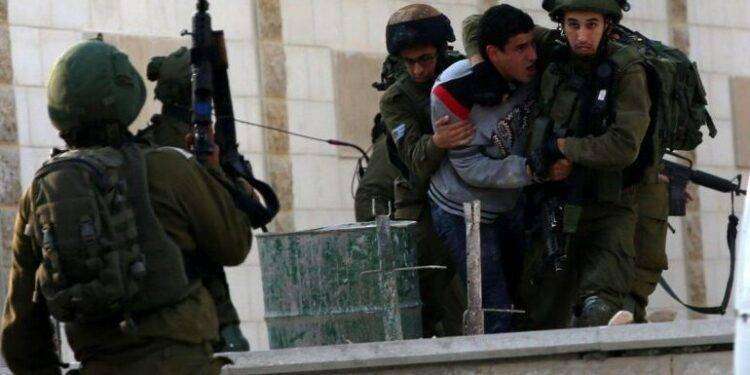 Il regime sionista arresta 200 palestinesi in una settimana