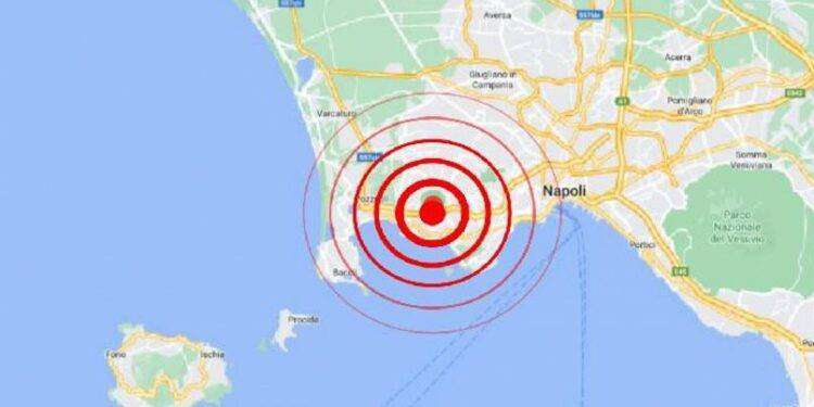Sciame sismico ai Campi Flegrei, la scossa più forte di magnitudo 4.2 è stata avvertita a Napoli