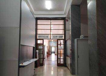 Ricattata con video hot, l’arrestato resta in carcere a Sassari