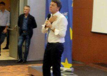 Regionali, Renzi a Cagliari: «Faremo la differenza»