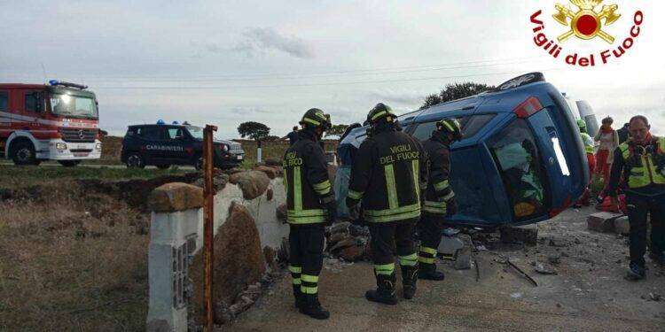 Brutto incidente a Suni, fuori strada con l’auto: grave l’ex sindaco