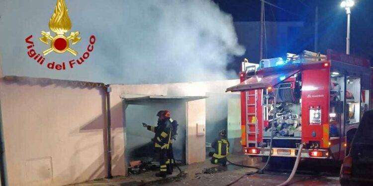 Paura a Terralba: incendio in una casa