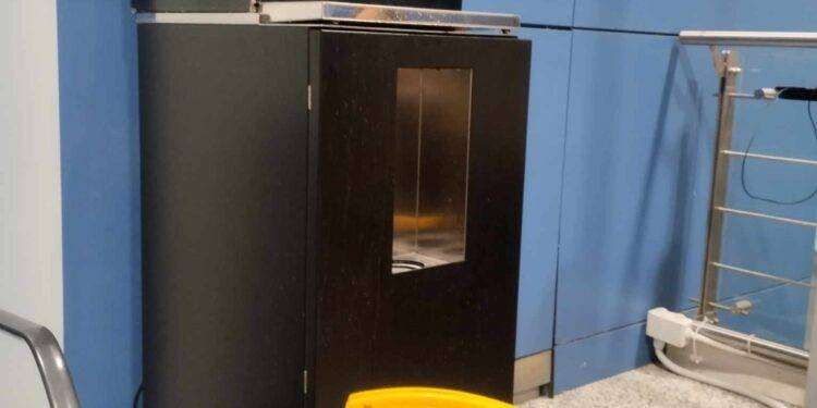 Annunciata con enfasi l’acqua gratis all’aeroporto di Cagliari-Elmas: ecco la situazione a un mese di distanza