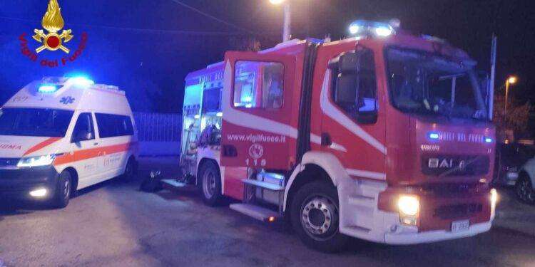 Tortolì, fiamme in una abitazione: intossicato il proprietario