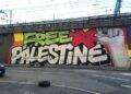 Contro l’assedio, a fianco della Palestina: a Milano dipinto maxi murales