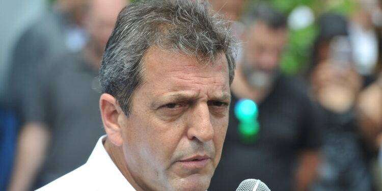 Argentina: Massa avanti, sarà ballottaggio con Milei