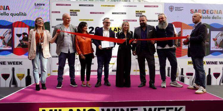 Agricoltura: assessore Satta, la Sardegna isola della qualità e dei vini unici a Milano alla Wine Week 2023
