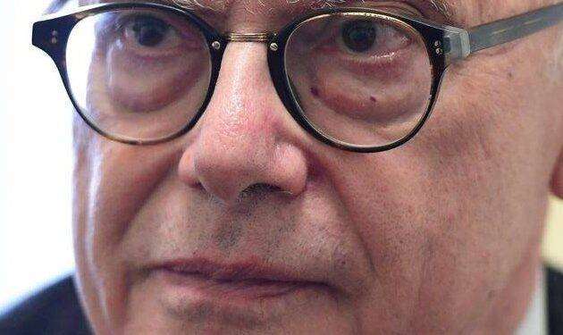 Il virostar Galli rinviato a giudizio per concorsi truccati all’Università