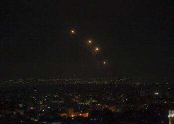 Sanità Gaza, il bilancio dei morti è salito a 2.329