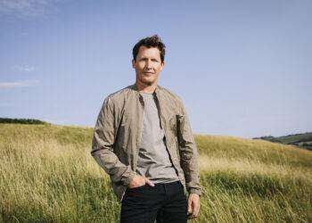 James Blunt: “In qualsiasi guerra soffrono i civili”