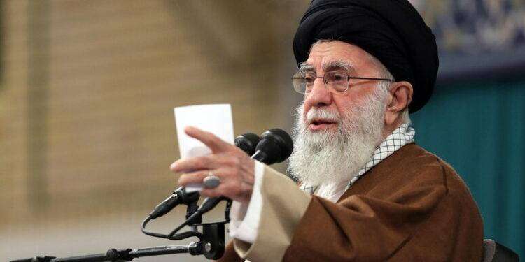 Khamenei, gli Usa sono i complici Israele a Gaza