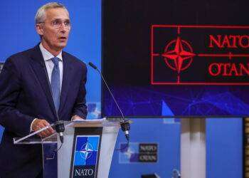 Stoltenberg, ‘Israele rispetti il diritto internazionale’