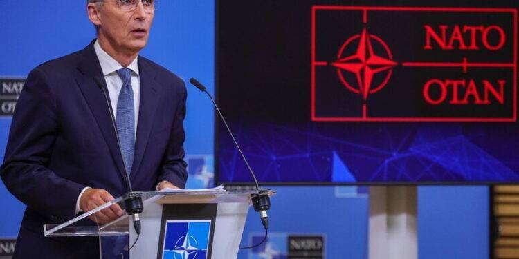 Stoltenberg, ‘Israele rispetti il diritto internazionale’