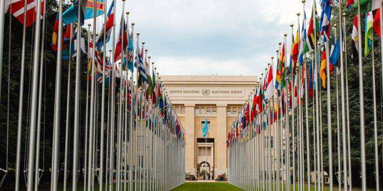 Gaza, Onu chiede una tregua umanitaria: ma l’Italia in ginocchio davanti al sionismo si astiene