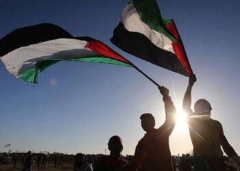 Palestina, le Brigate al-Qassam abbattono elicottero del regime sionista occupante