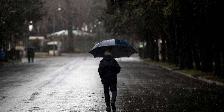 In arrivo piogge e venti tiepidi con raffiche fino a 80 km/h