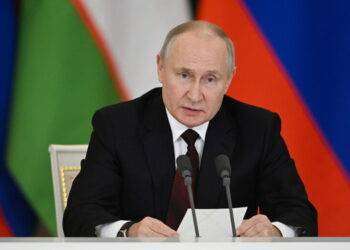 Putin in Kirghizistan, prima uscita estera dal mandato d’arresto