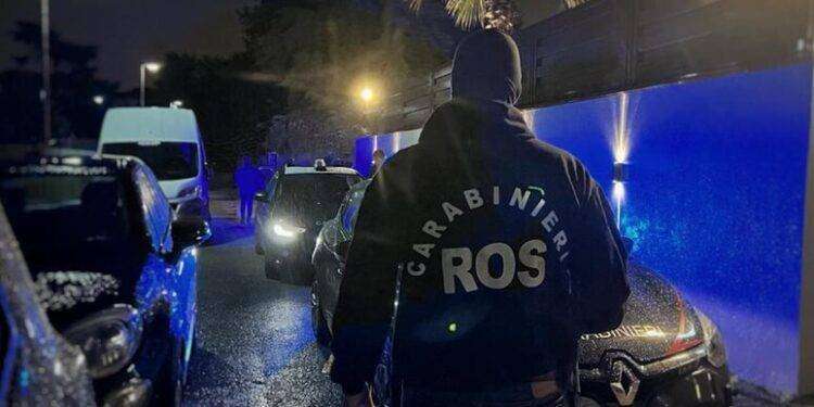 Blitz anticamorra contro il clan di Lauro, 27 arresti