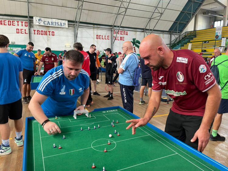 Campionati Italiani a squadre di Calcio da Tavolo: Fiamme Azzurre Roma in testa al termine del girone di andata