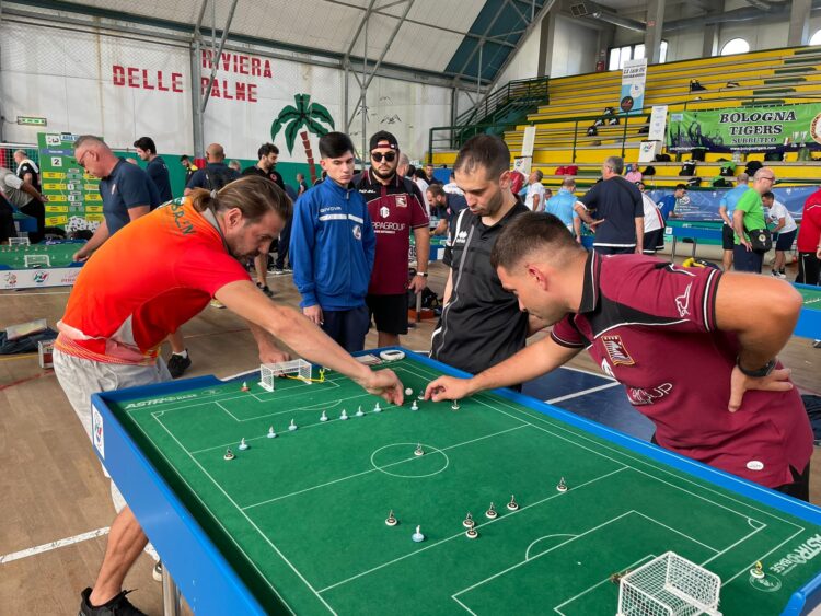 Campionati Italiani a squadre di Calcio da Tavolo: Fiamme Azzurre Roma in testa al termine del girone di andata