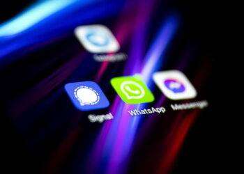 WhatsApp, Messenger e Telegram le chat più usate dagli italiani