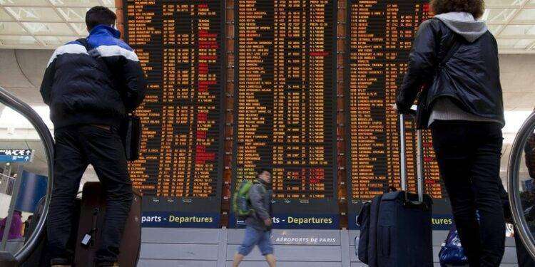 Allarme bomba negli scali francesi, evacuati Lille, Lione, Tolosa