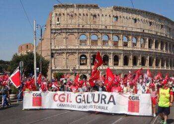 ‘La via maestra’, 1600 sardi alla manifestazione Cgil a Roma