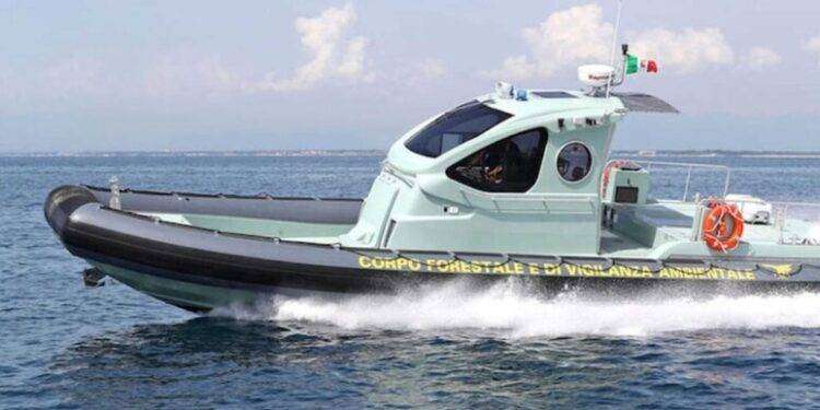 In barca violano area protetta Asinara, turisti multati